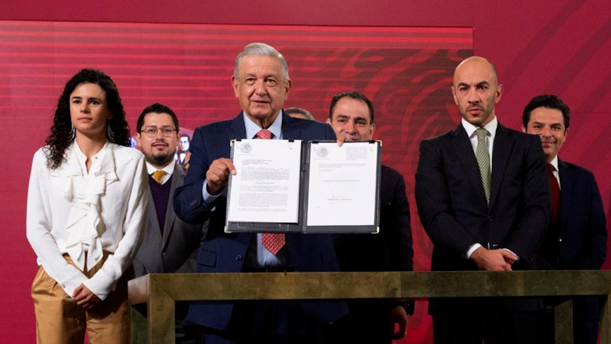 AMLO presenta iniciativa de ley para “poner orden” en outsourcing
