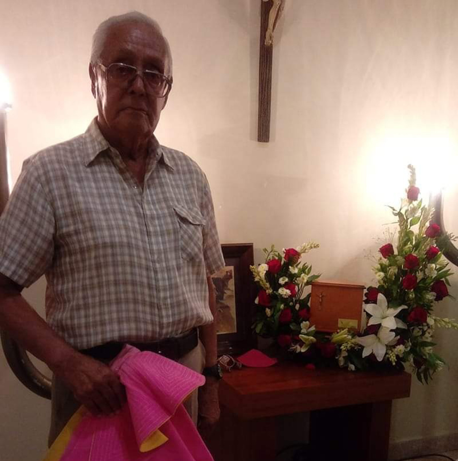 Don Rafael García Castillo, mejor conocido en el mundo del toreo local como  "El Empachado" . (Especial)