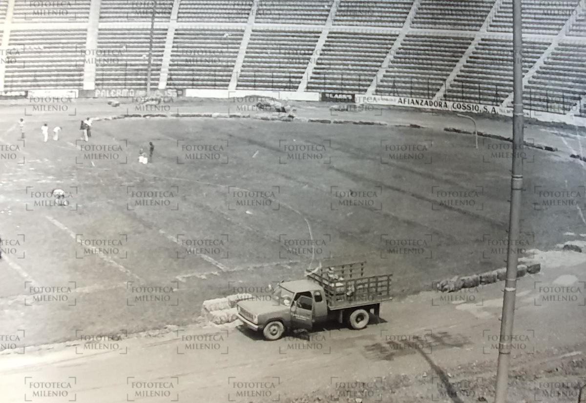 La construcción del Estadio Azul previo a su inauguración en 1946 (Fototeca Milenio)