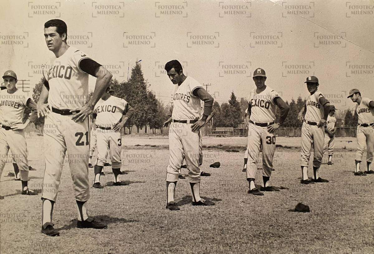 Entrenamiento de los Diablos Rojos del México (Fototeca Milenio)