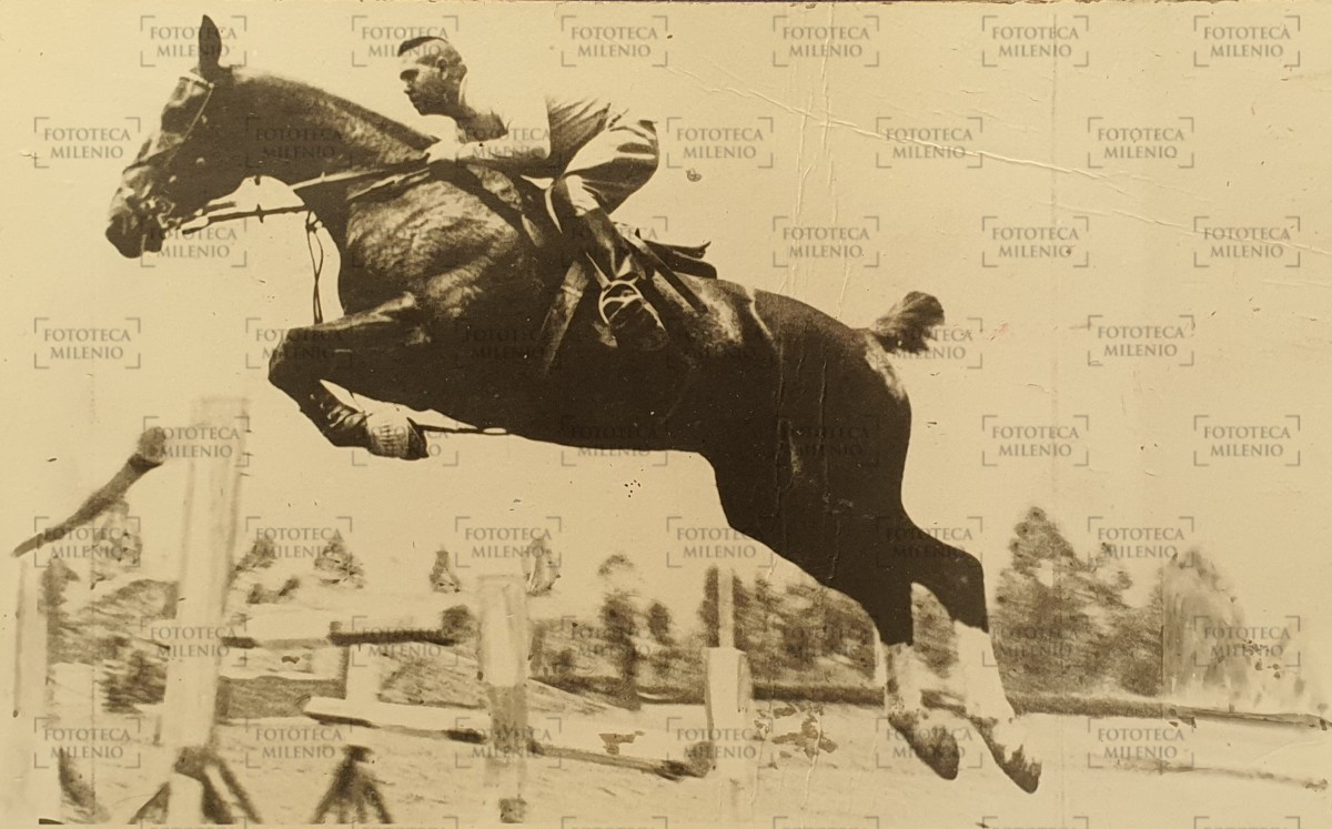 Humberto Mariles, ganador de la primera medalla de oro para México (Fototeca Milenio)