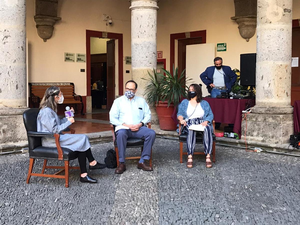 También lanzan preguntas para la Secretaría de Salud, Asistencia Social, Transporte y Educación. (Elsa Martha Gutiérrez)