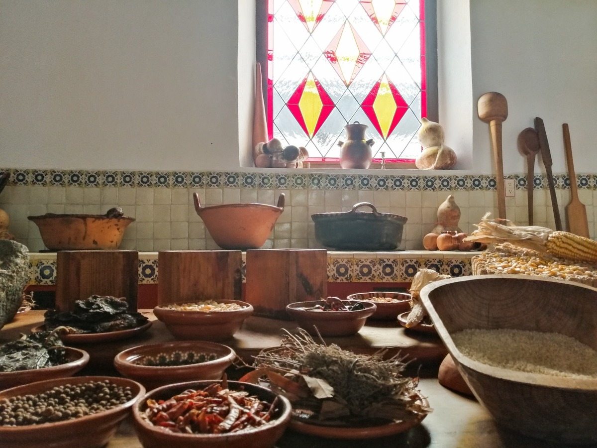 La cocina mexicana es comunidad, es economía local y global, dijo la secretaria de cultura, Alejandra Frausto. (Twitter: @alefrausto)