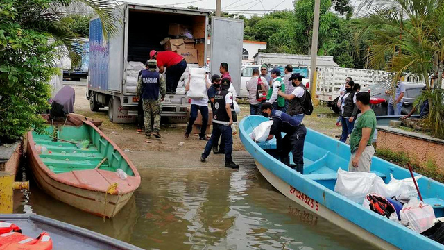 Por inundaciones en Tabasco, Marina evacúa más de 2 mil afectados