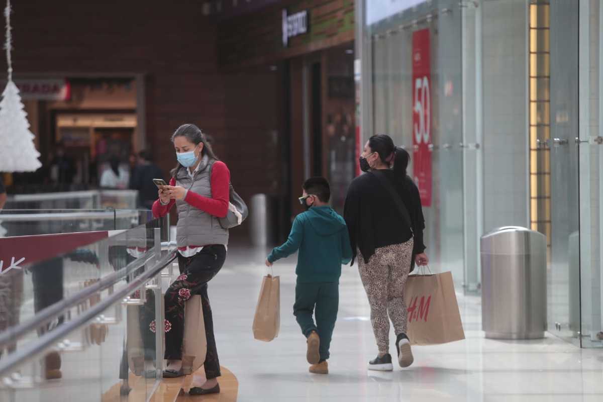 Las autoridades piden a la población mantener las medidas preventivas. (Tania Contreras)