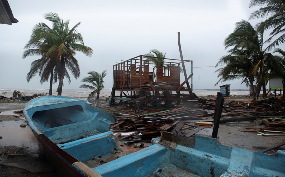'Iota' se degrada a categoría 4 al tocar tierra en Nicaragua
