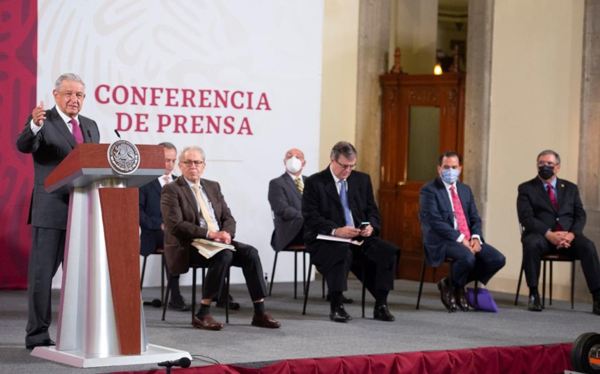 El presidente López Obrador en La Mañanera desde Palacio Nacional. (Cortesía)