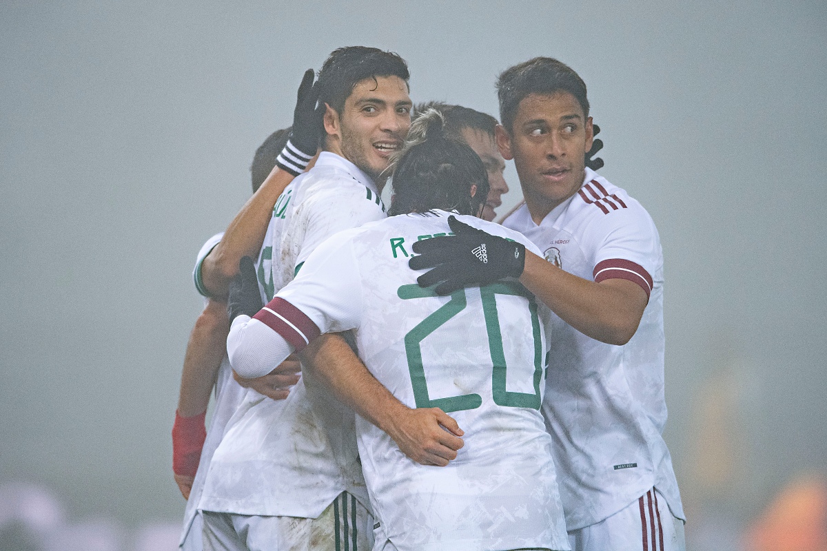 Raúl Jiménez marca gol en el partido amistoso Japón vs México (Imago7)