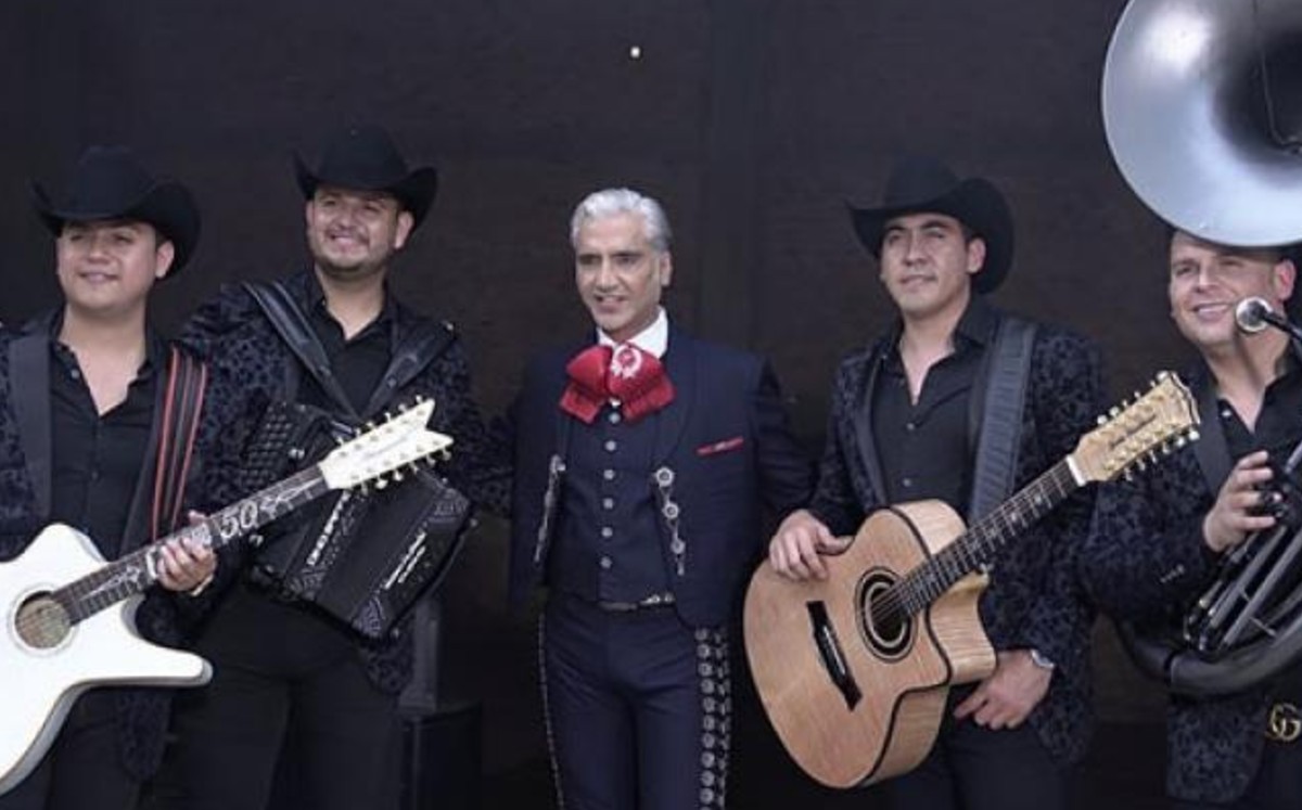 Calibre 50 y Alejandro Fernández (Instagram @calibre50oficial)