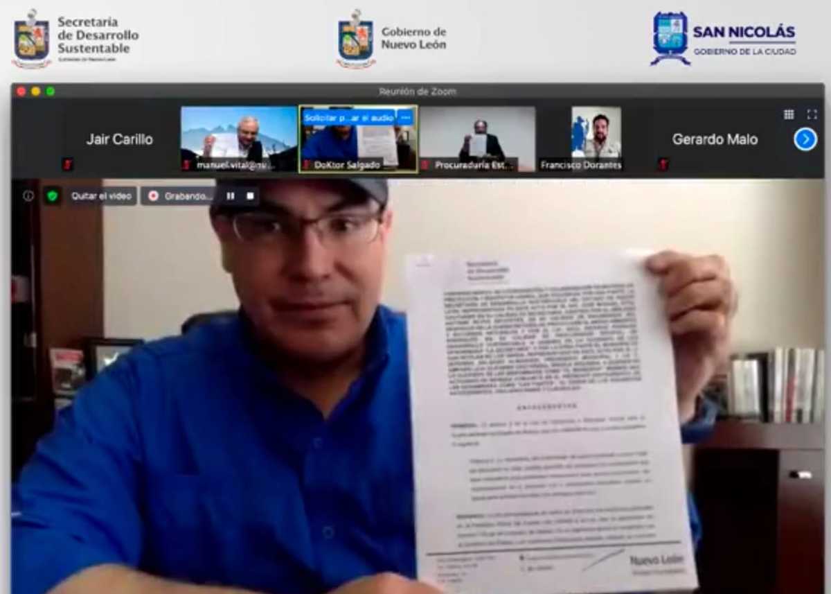 El convenio fue firmado por el alcalde Zeferino Salgado. Foto: Especial.