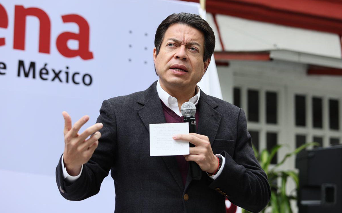 El dirigente nacional de Morena, Mario Delgado, en una conferencia. (Especial)