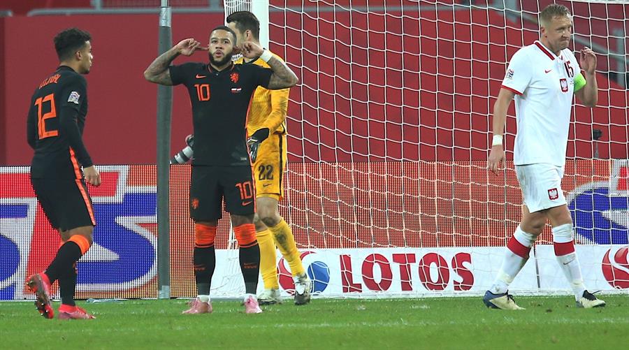 Holanda venció a Polonia en la Nations League (EFE)