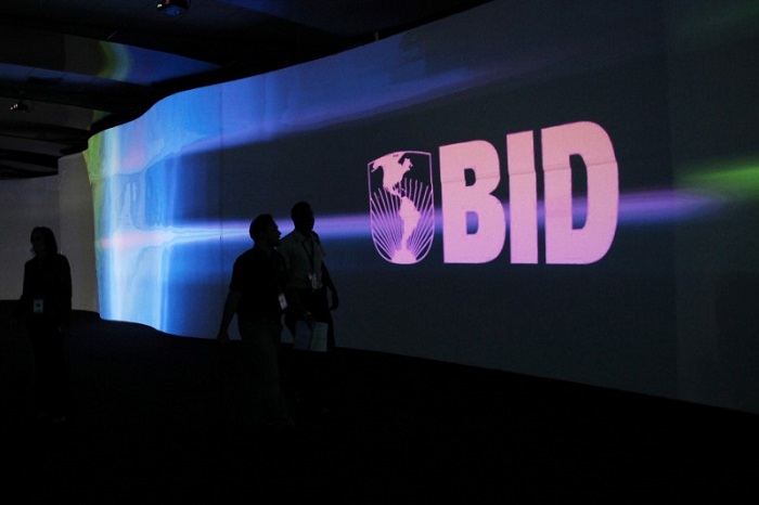 Logo del BID en el Centro de Convenciones Atlapa en la ciudad de Panamá, Panamá. (Reuters)