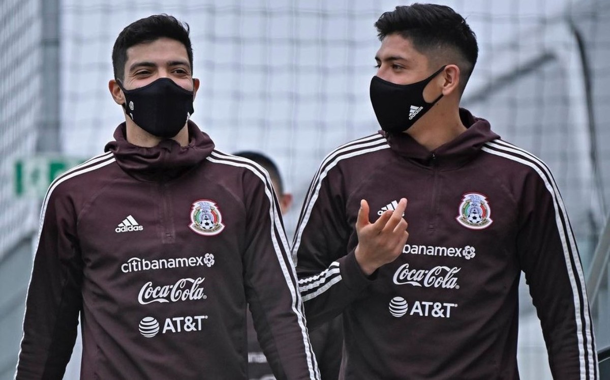 Raúl Jiménez y Edson Álvarez (Twitter @EdsonAlvarez19)