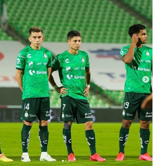 Brayan Garnica afirmó que en Santos Laguna quieren enfrentar al mejor Pachuca. (@brayangarnica10)