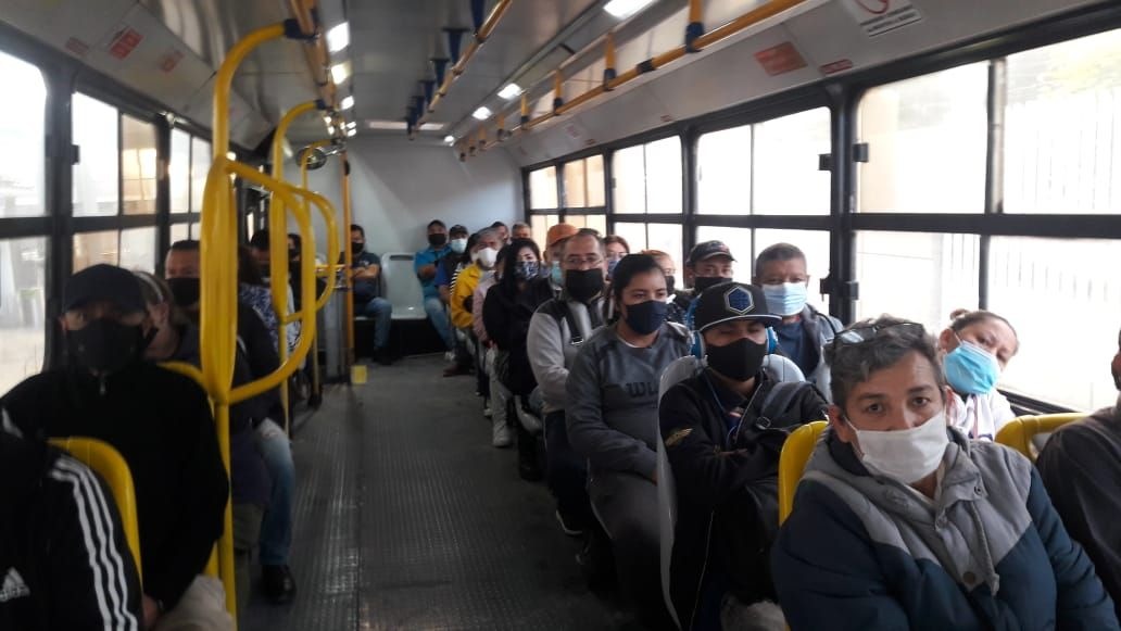 Sin servicio de transporte 8 mil 880 leoneses por no usar cubrebocas. ESPECIAL