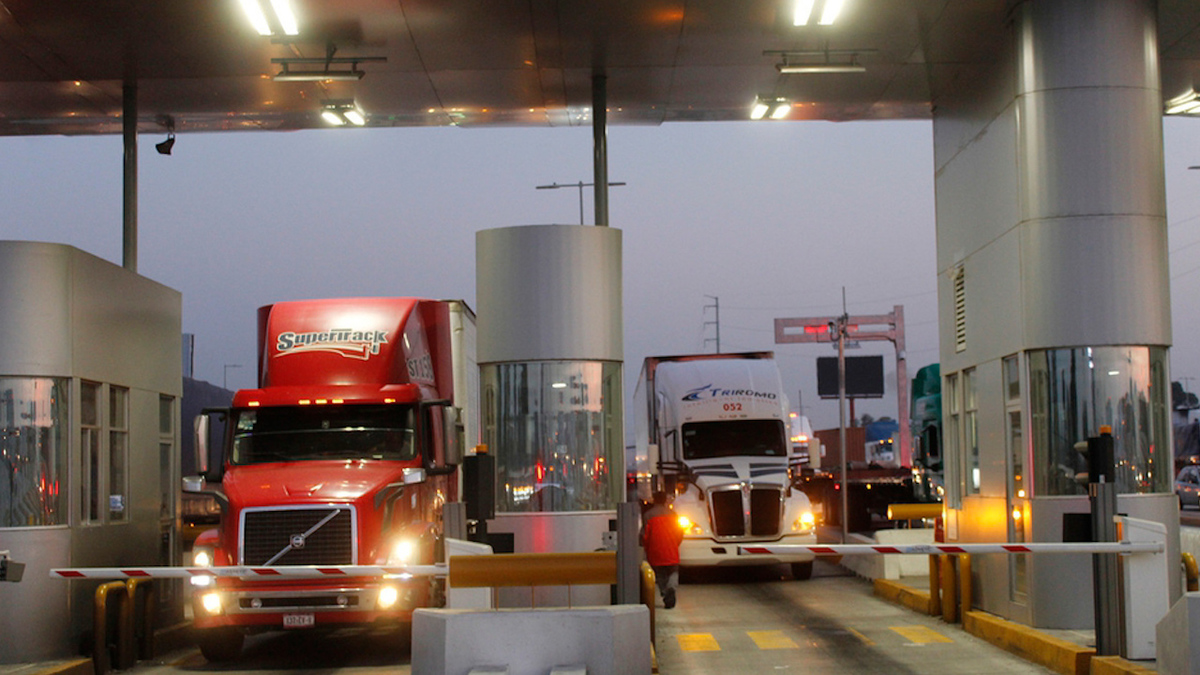 Toma de casetas ocasiona pérdida de 3 mil 665 mdp al gobierno: SCT