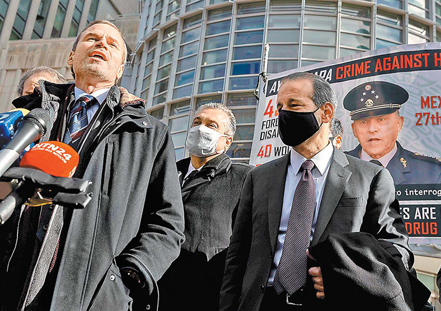 Autoridades estadunidenses retiraron los cargos contra el ex titular de la Sedena. (Reuters)