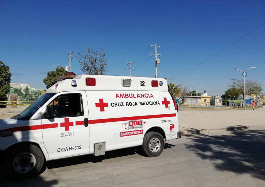 Mujer muere sobre Línea Verde en Torreón. (Notivox Digital)