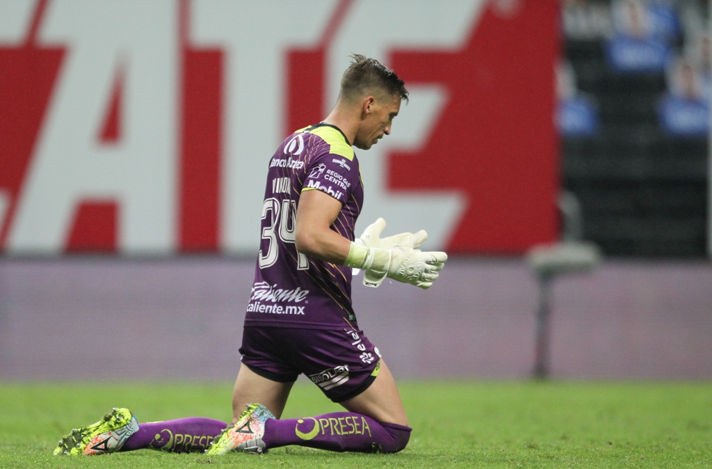 Nicolás Vikonis al término del juego (imago7)