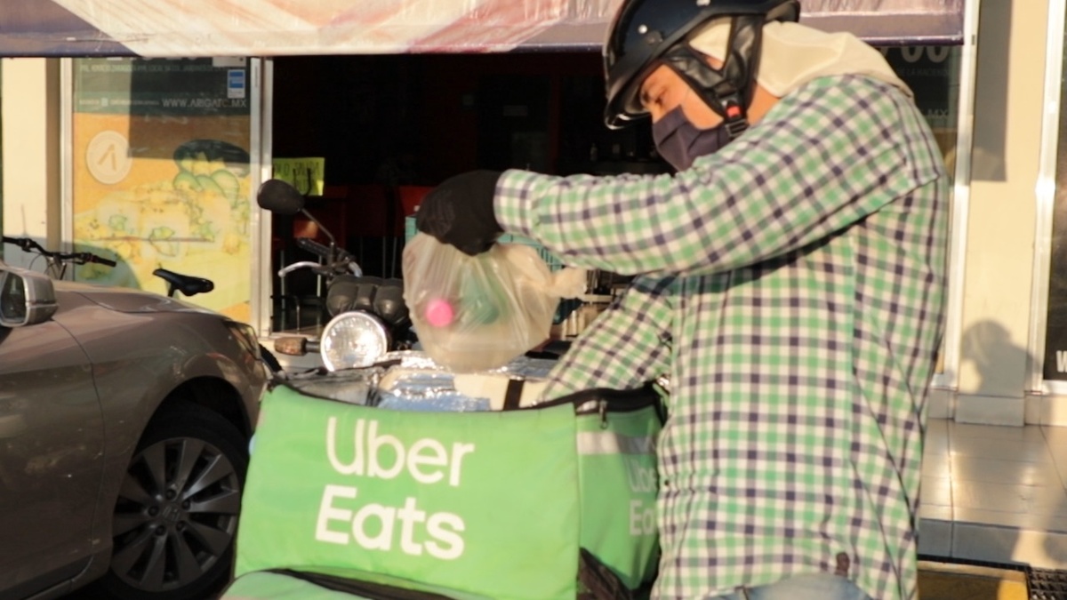 La plataforma de Uber Eats agregó nuevas funciones a su APP durante la cuarentena. (Cortesía)
