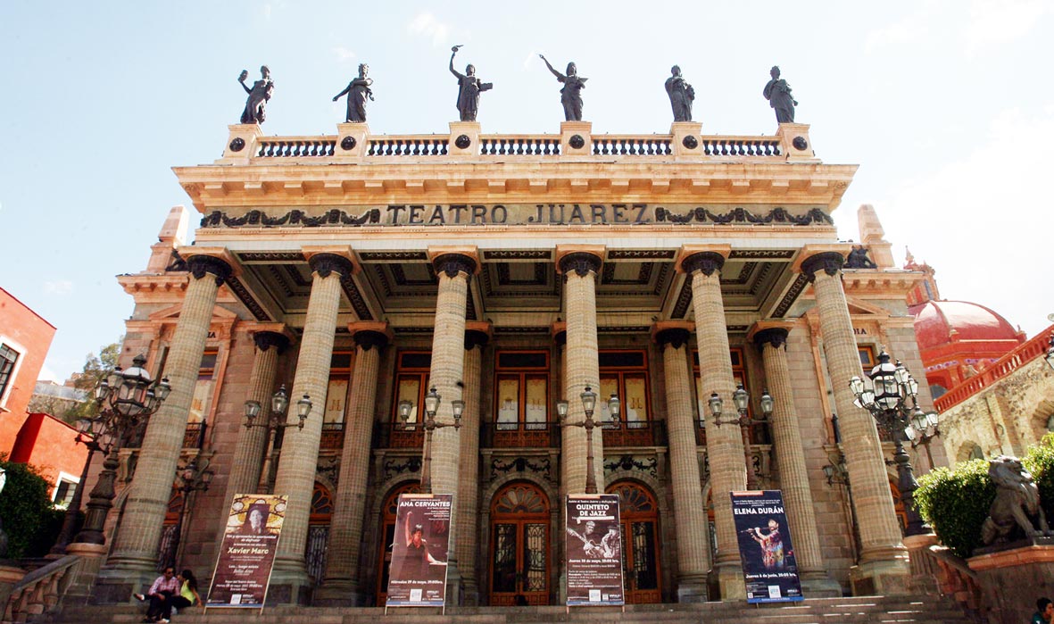Las musas del teatro Juárez, en Guanajuato capital