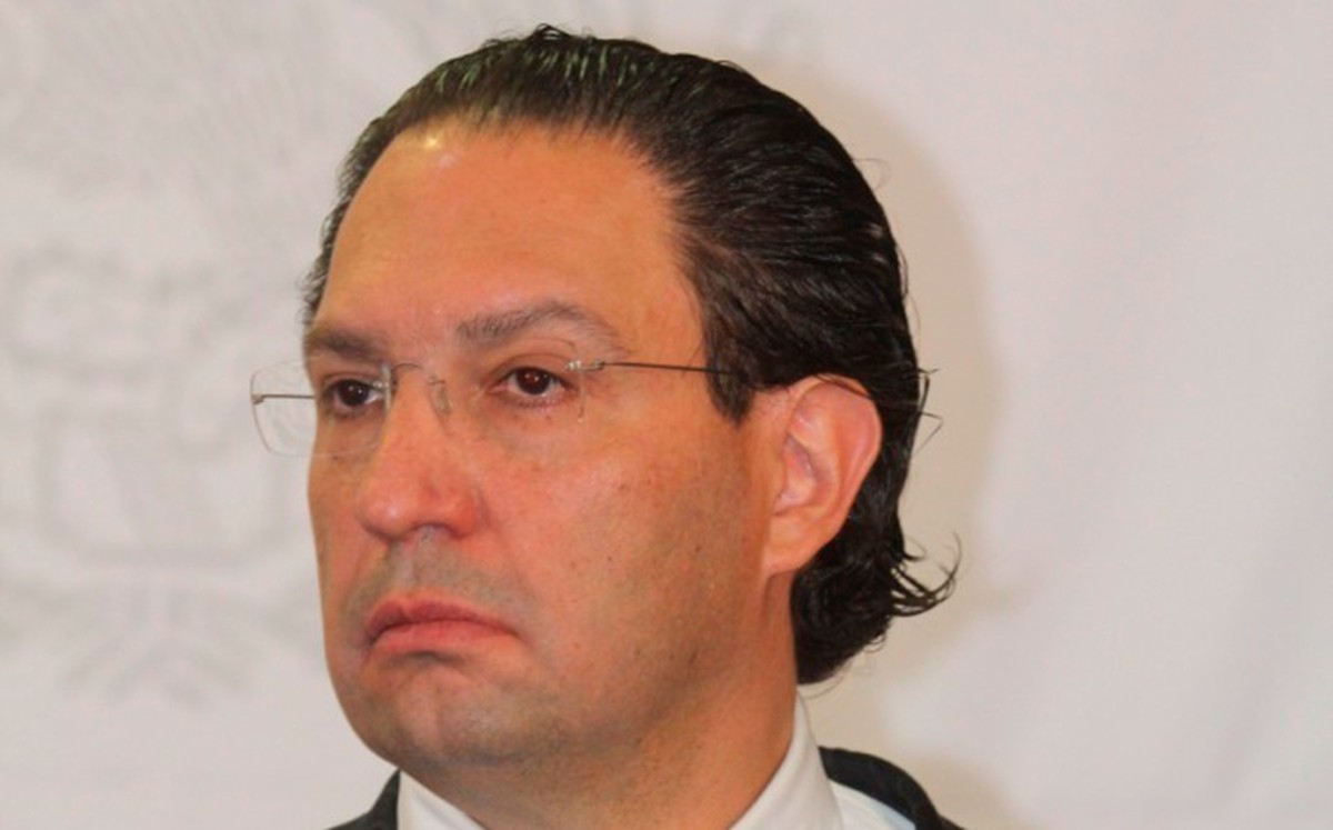 Rosario Robles no informó "plenamente" a Peña Nieto sobre los riesgos de contratar universidades para servicios: Emilio Zebadúa
