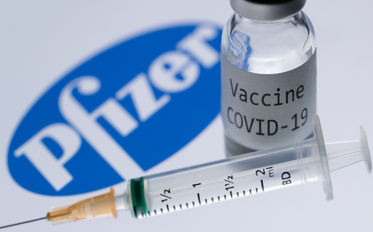 La farmacéutica solicitó a Cofepris su autorización para su vacuna anticovid. (AFP)