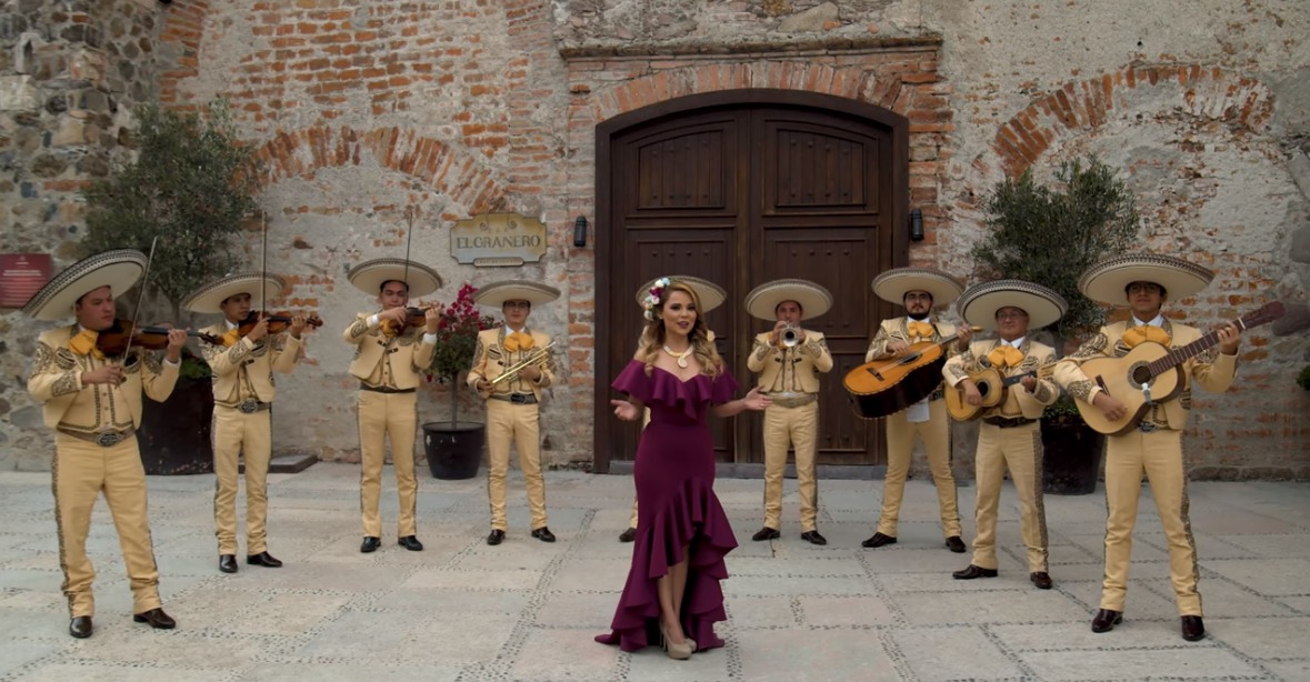 Premian a Marisol Castillo por su video 'Que fácil fue' en las Vegas