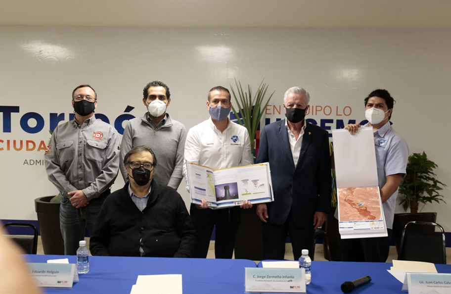 Presentan Atlas de Torreón. (Mauricio Román)