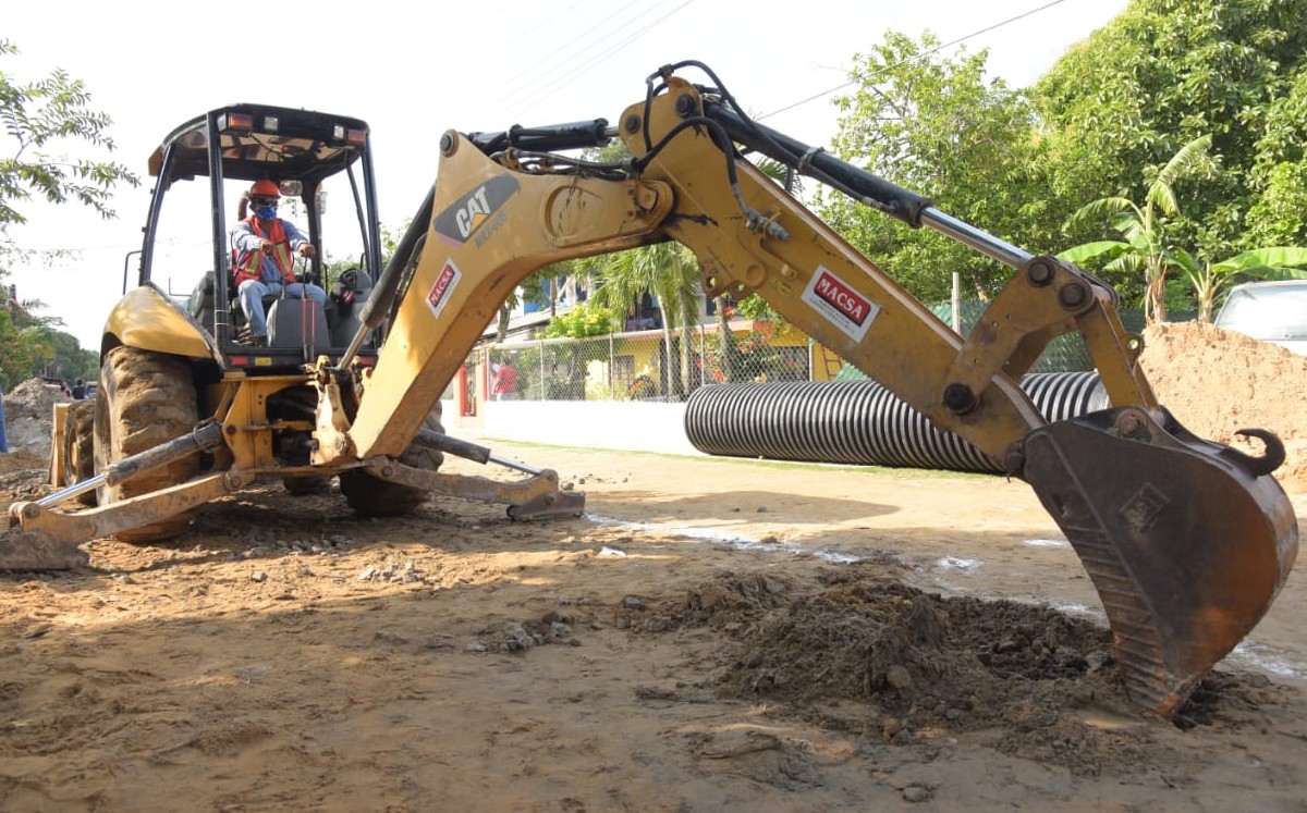 Obra de pavimentación en Tampico. (Cortesía)