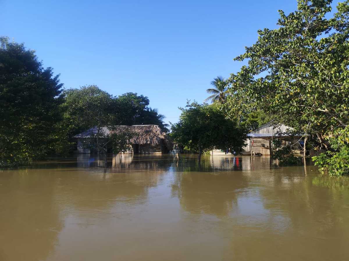 Durante un recorrido, Notivox pudo observar algunas de las casas que quedaron afectadas por el desbordamiento del río Usumacinta. (Omar Brito)