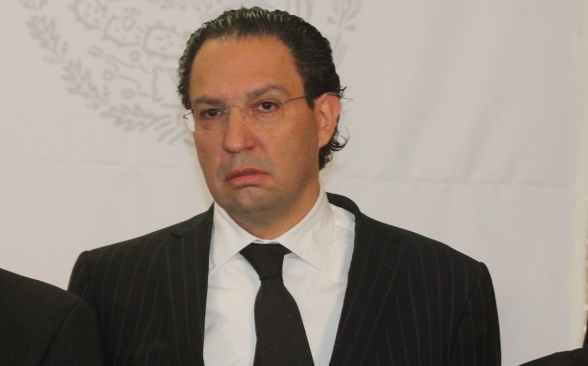 Zebadúa ya puede ser detenido; juez niega amparo contra orden de aprehensión
