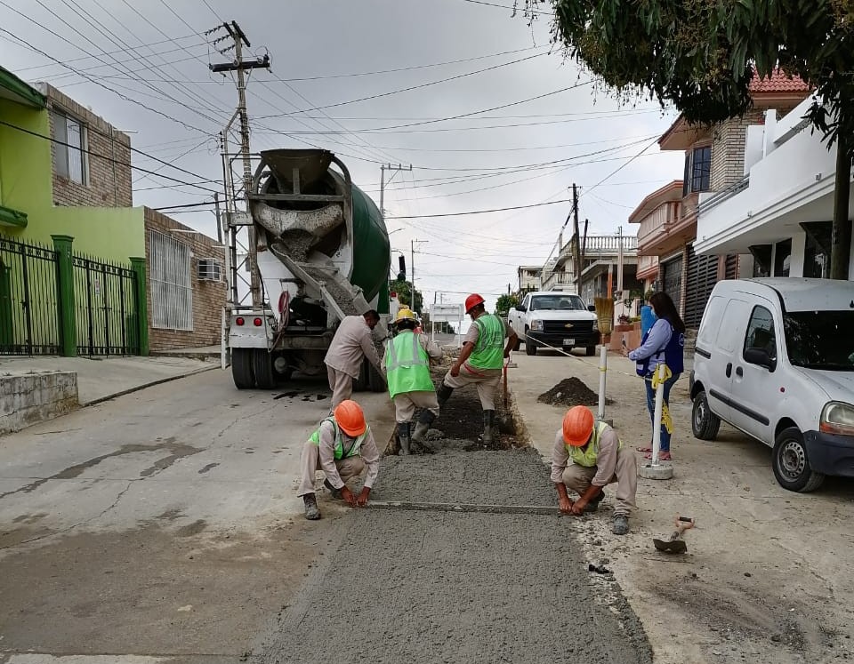 Comapa Zona Conurbada repone pavimento. (Cortesía)