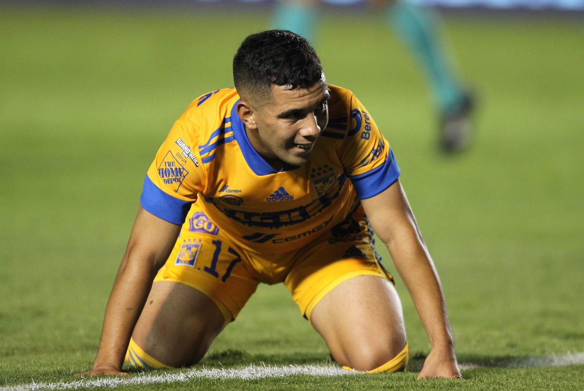 Leo Fernández, baja con Tigres para la vuelta de cuartos de final (Imago7)