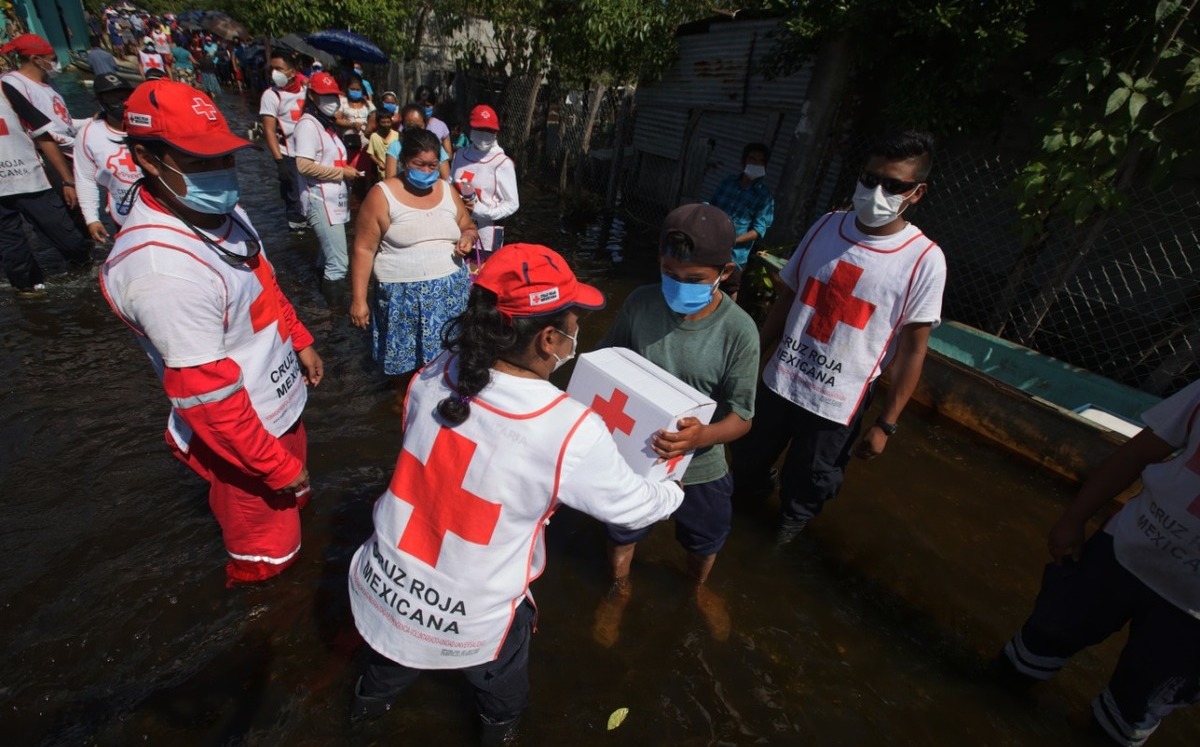 En Tabasco, Cruz Roja entrega 38 toneladas de ayuda a damnificados ...