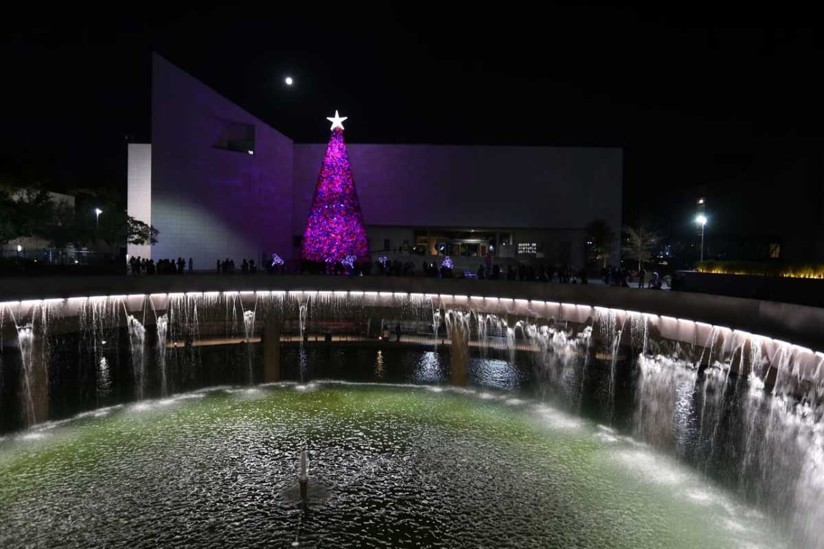 Encendido del Pino. Foto: Roberto Alanís
