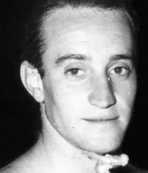 Joaquín Capilla, clavadista y medallista olímpico mexicano