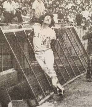 Partido de los Diablos Rojos en el Parque del Seguro Social