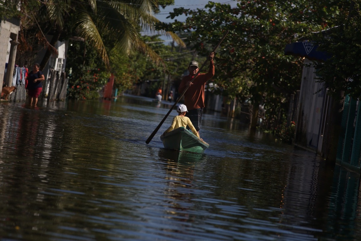 En Tabasco, el río Usumacinta llegó a un nivel histórico de 12.87 metros. | Omar Franco