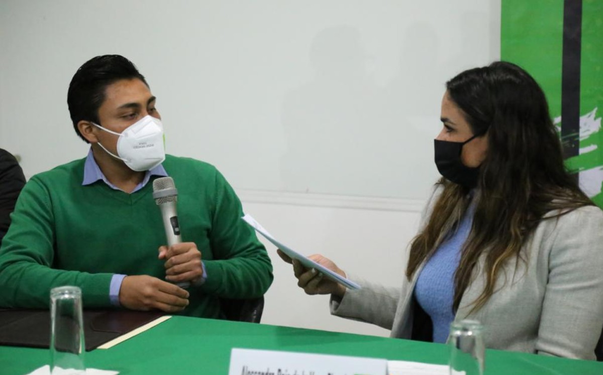 Alessandra Rojo de la Vega recibió la propuesta y la presentará ante el Congreso de la Ciudad de México. (Especial)