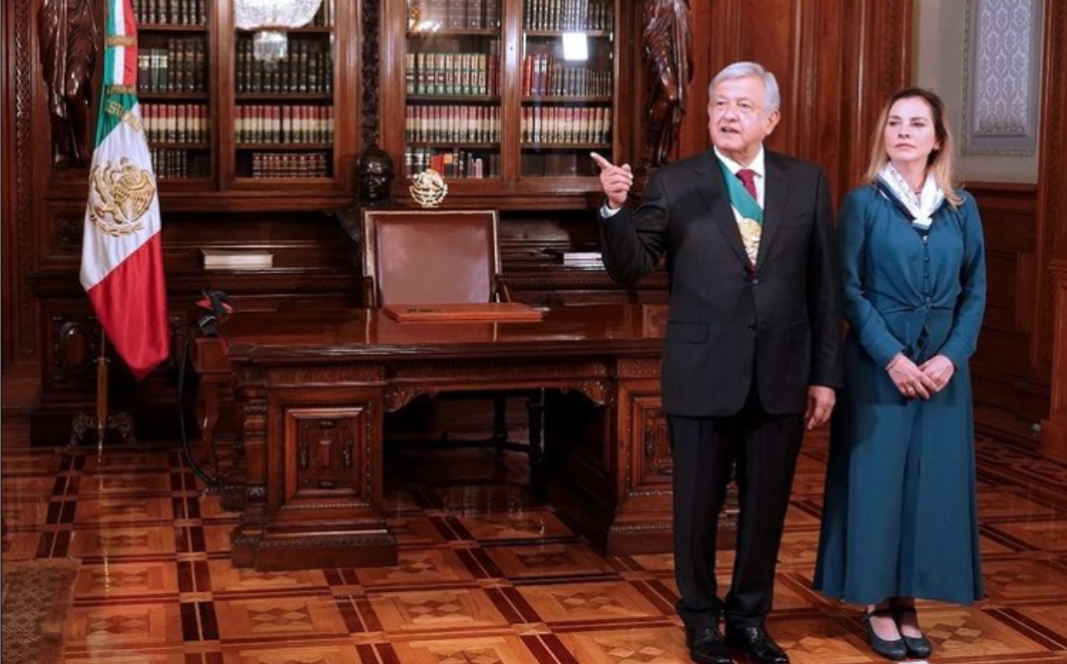 Gutiérrez Müller y López Obrador, previo a la celebración por la toma de protesta. (Especial)