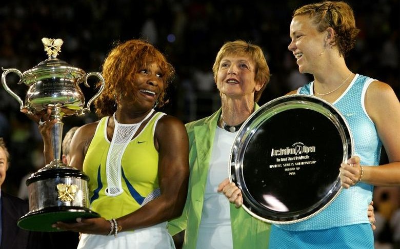 Serena Williams, Margaret Court y Lindsay Davenport (Reuters)