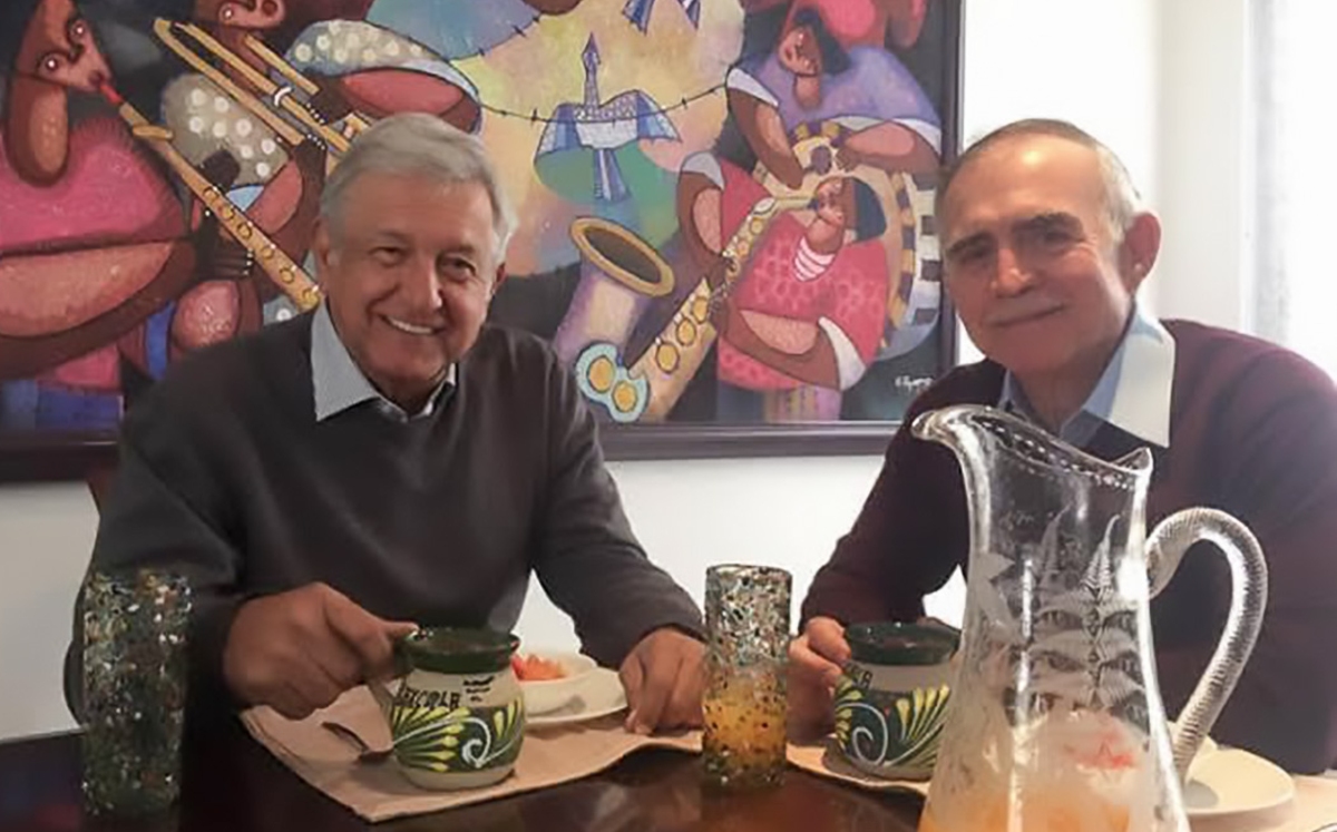 Alfonso Romo deja su puesto en la Oficina de la Presidencia. (@lopezobrador_)
