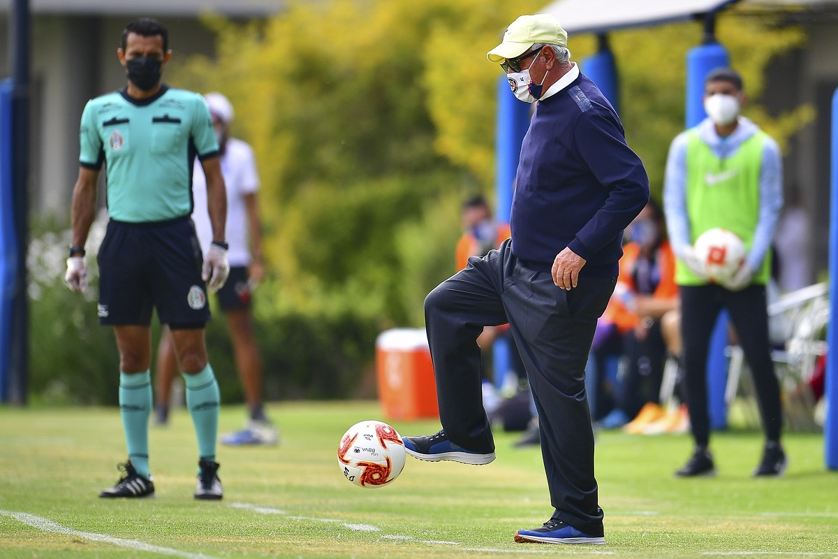 Leonardo Cuéllar en un partido con América (Mexsport)