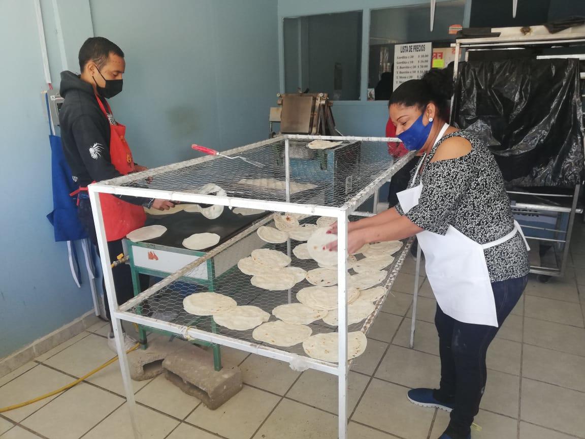 Las bajas temperaturas registradas en La Laguna trajeron con ellas los antojitos de temporada. (Especial)