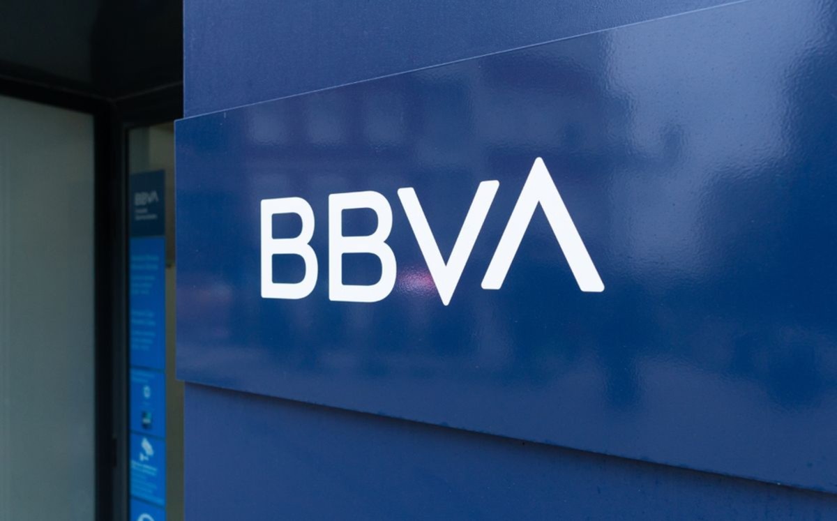Usuarios reportan caída de sistema de BBVA México