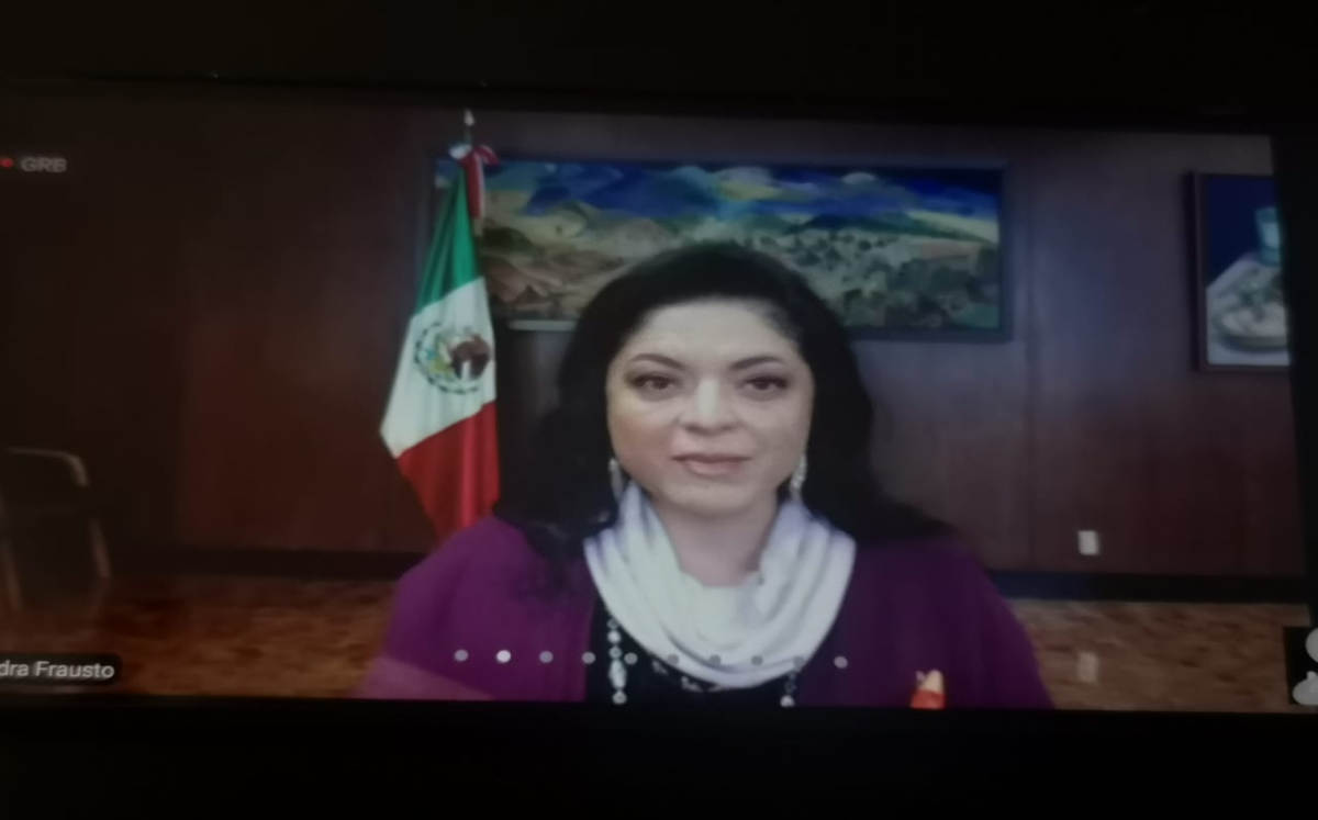 Alejandra Frausto. Pide disculpas por polémico chat filtrado