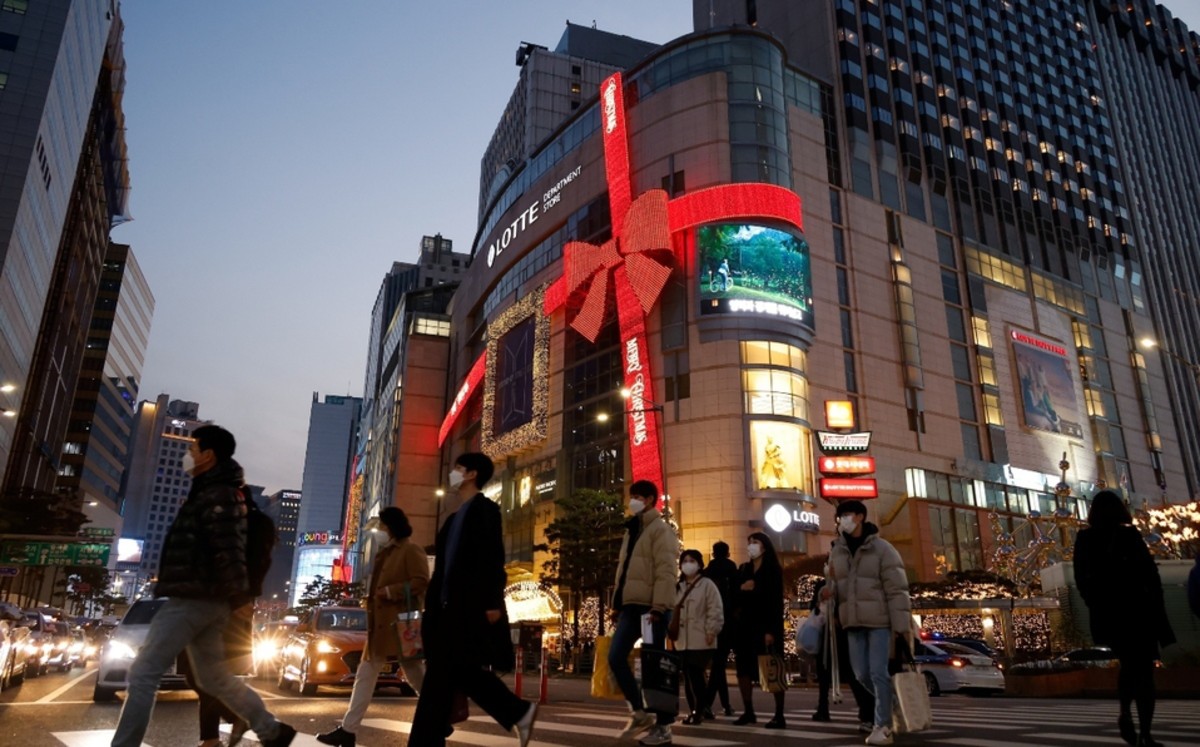 Aumentan restricciones sociales en Corea del Sur tras incremento de casos por covid-19