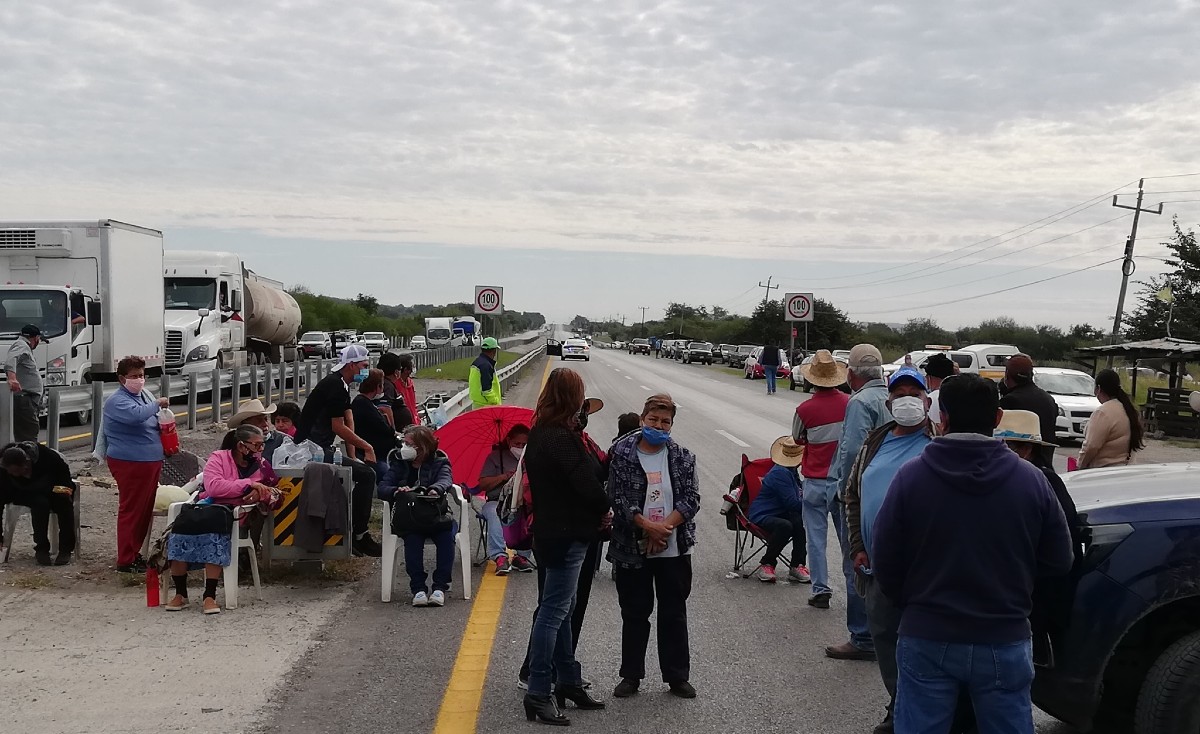 bloqueo de carretera Tampico-Mante (Foto/Pablo Reyes)